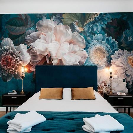 Les Precieuses Suites & Spa II Avignon Exterior photo