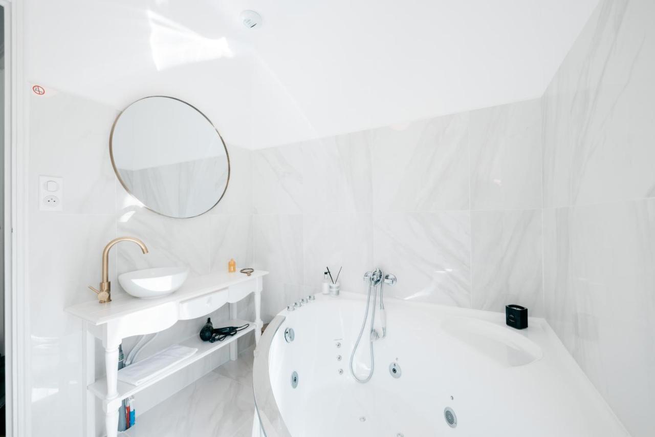 Les Precieuses Suites & Spa II Avignon Exterior photo