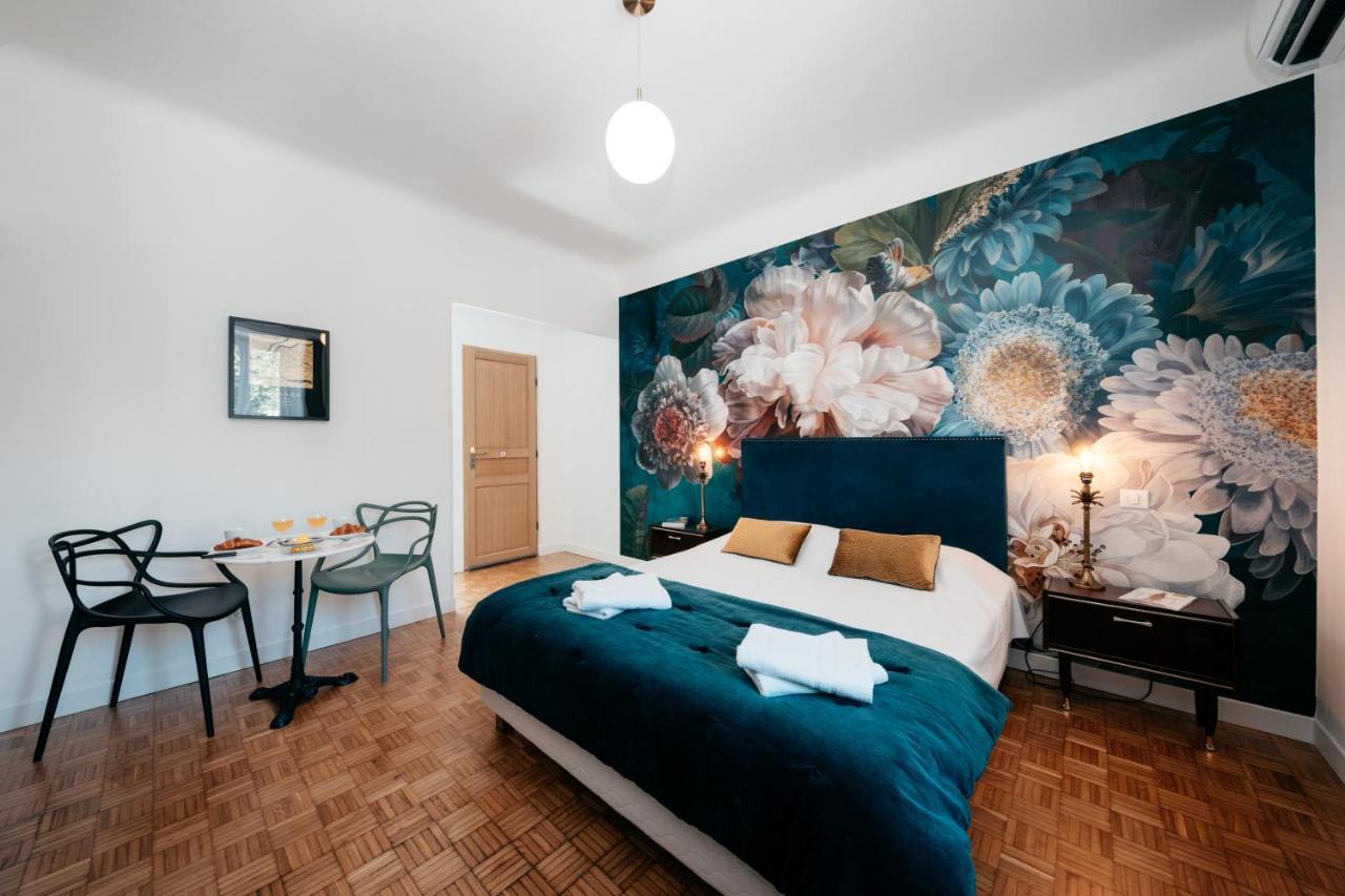 Les Precieuses Suites & Spa II Avignon Exterior photo